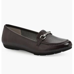 Cliffs by White Mountain Women's Glowing Loafers- Size 9- Burgundy Patent